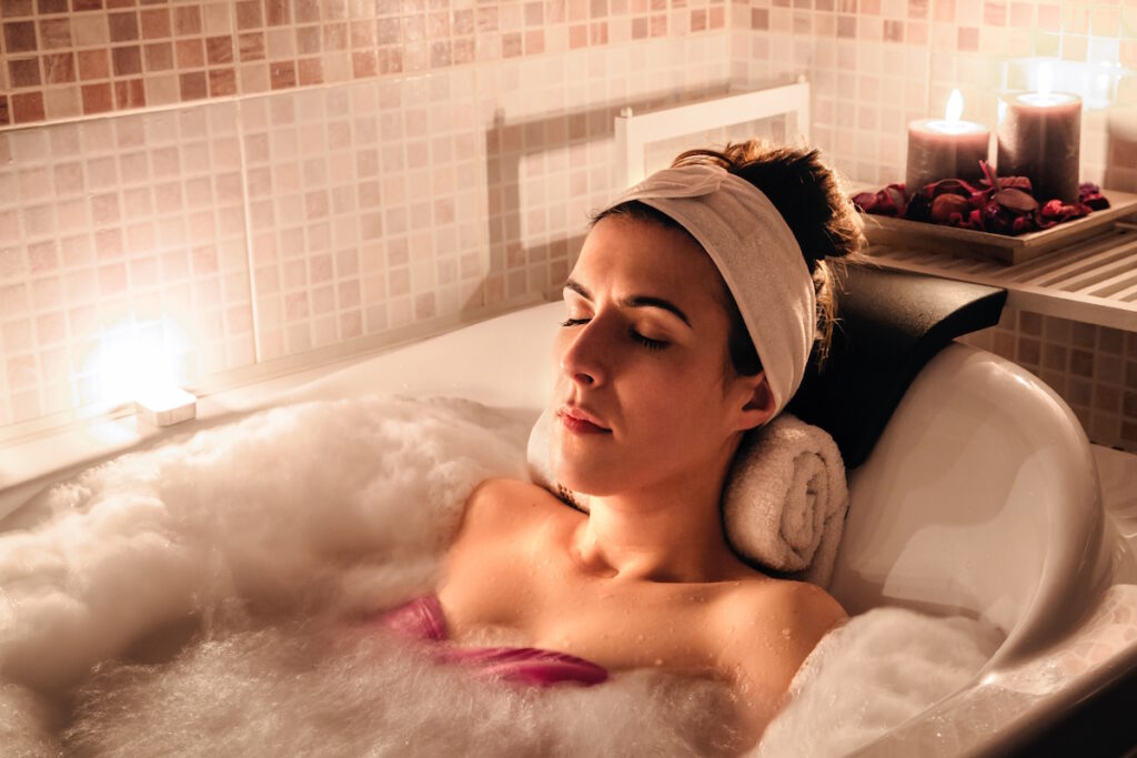 uterine fibroids grow woman tub stress relax